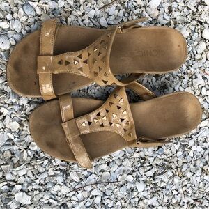 Vionic Maggie Orthaheel Wedge Sandal Tan Sz 6.5